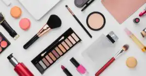 Health Canada cosmetic notification form guide for Canadian manufacturers