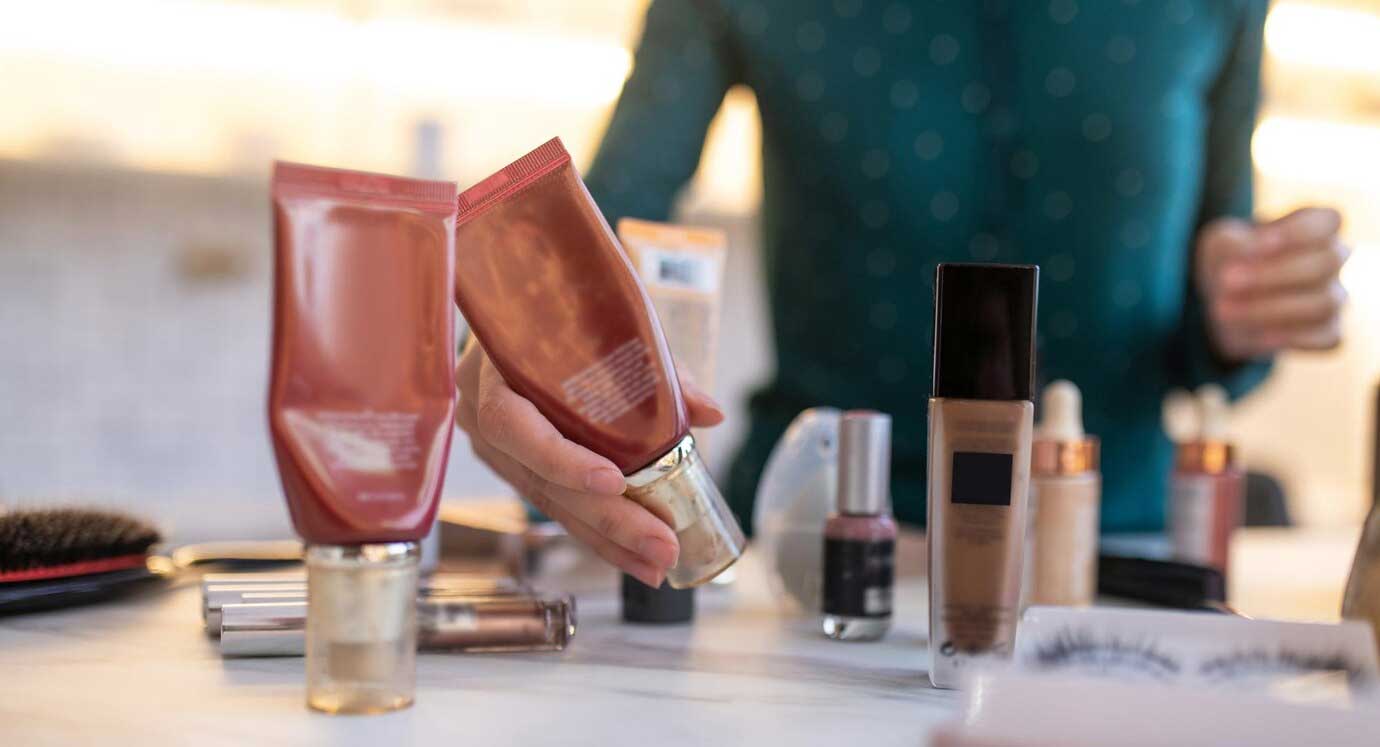 Prevent Amazon Canada cosmetic delisting by staying Health Canada compliant