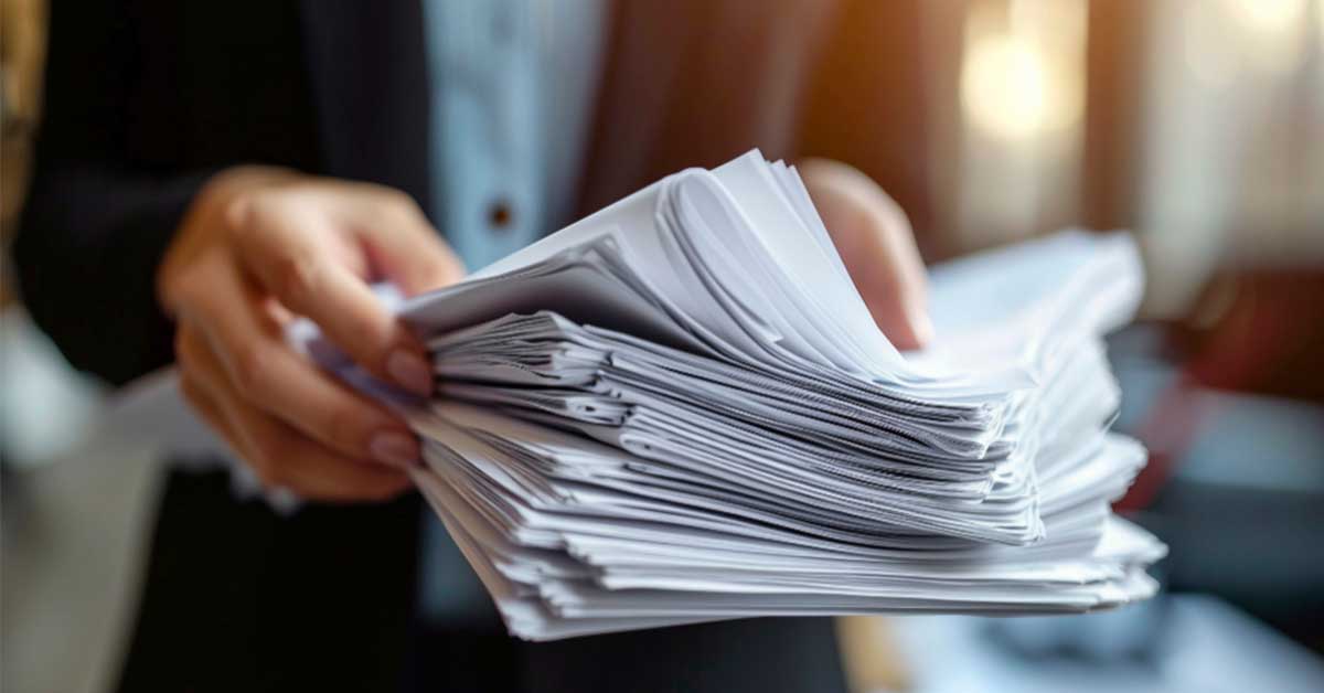 Comparison diagram showing GRAS and FEMA GRAS regulatory pathways