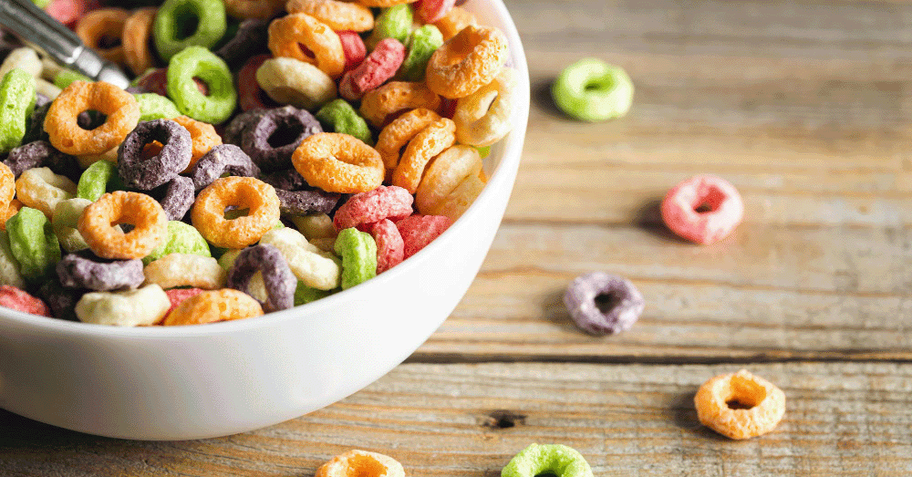 Breakfast cereal containing additives from the GRAS list for food additives